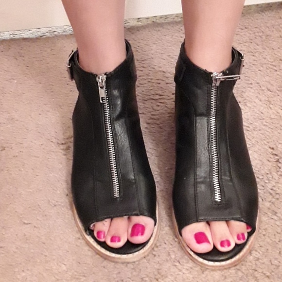 Forever 21 Shoes - Open toe ankle booties